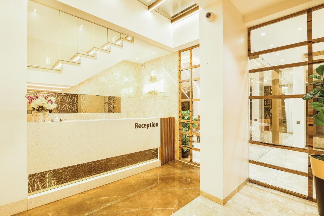 Hotel Auris & Banquets, Mumbai International Airport Eksteriør billede