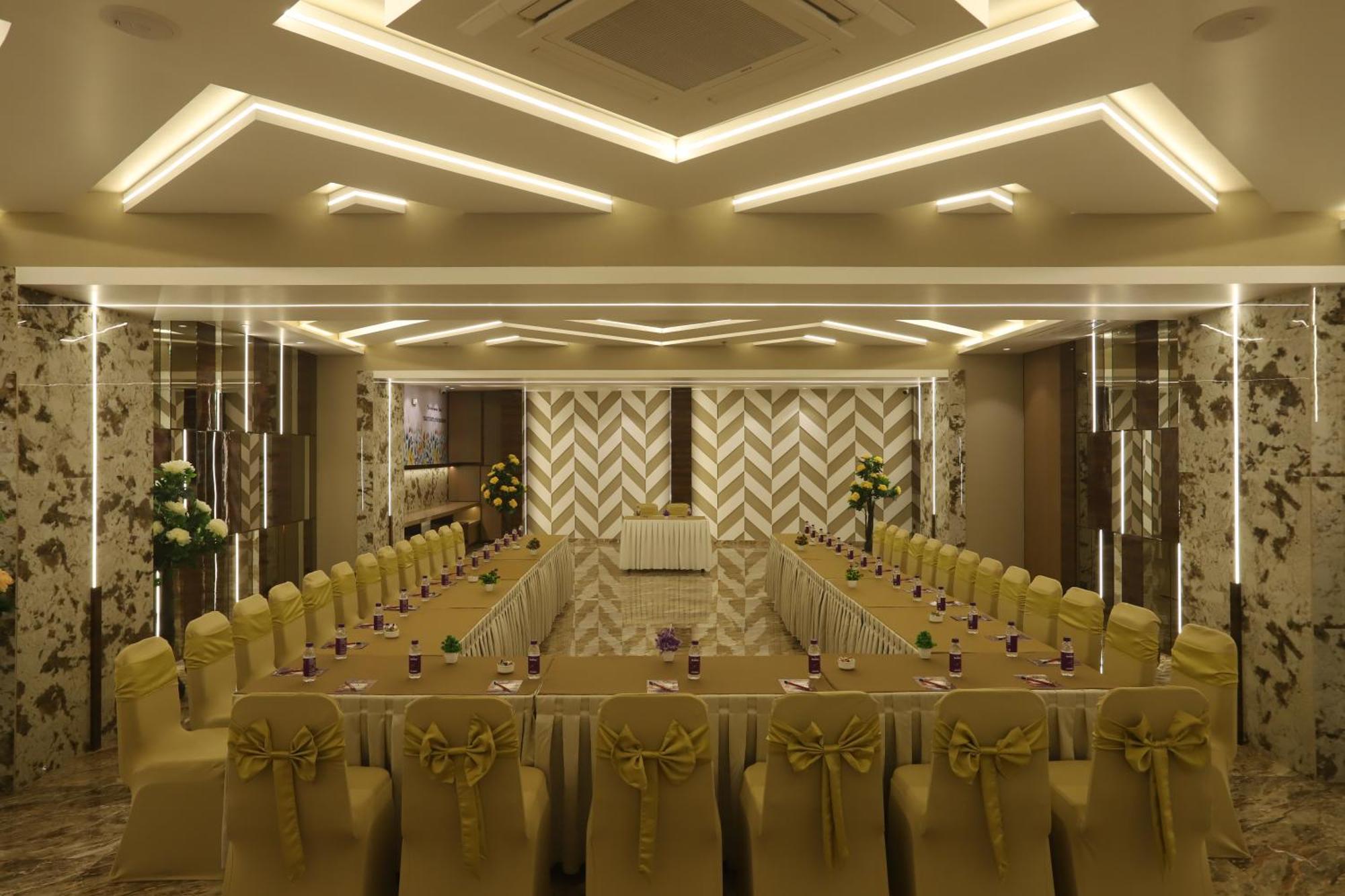 Hotel Auris & Banquets, Mumbai International Airport Eksteriør billede